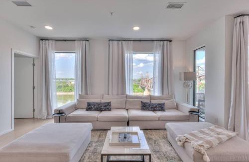 North Capitol House | Boutique Condo on Nashville's Riverfront- EVE #402