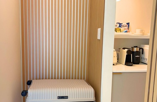 Miami Villa | Boutique Luxury Japandi Suite Private Entry Outdoor Shower Walk to Beach