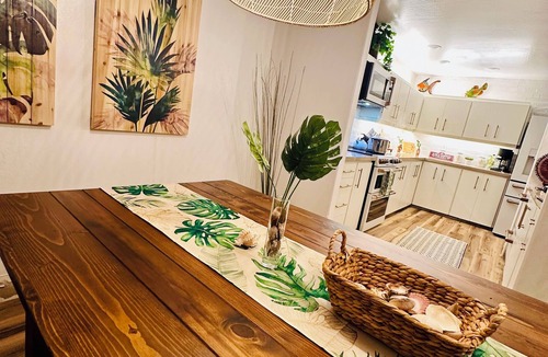 Kahaluu-Keauhou Resort | Brand NEW 2-bed LUXURY Ocean View + Resort + Pools + Golf + AC in tranquil Kona
