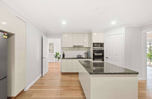Banksia Beach House | Bribie Waterfront Retreat - Pontoon, Pool & Kayaks