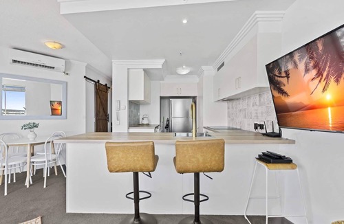 Labrador Apartment | Bright 2 Bed Apartment with Ocean Views