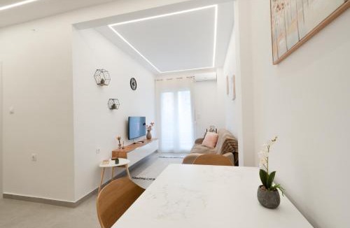 Thessaloniki Apartment | Bright and comfortable apartment in Thessaloniki