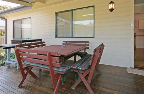 Burrill Lake House | Bring the Dog, Bring the Boat, Bring the Family
