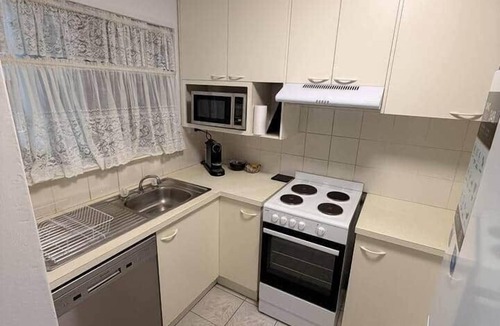Gold Coast Apartment | Burleigh Breeze Queensland