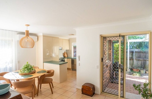 Burleigh Heads House | Burleigh Heads Home away from Home.