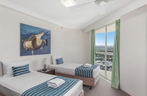 Miami Apartment | Burleigh Surf - Hosted by Burleigh Letting
