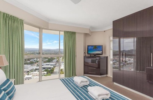 Miami Apartment | Burleigh Surf - Hosted by Burleigh Letting
