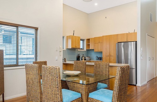 Byron Bay Apartment | Byron Bay Accom - Pipis On The Beach 3 - 2 Fletcher Street
