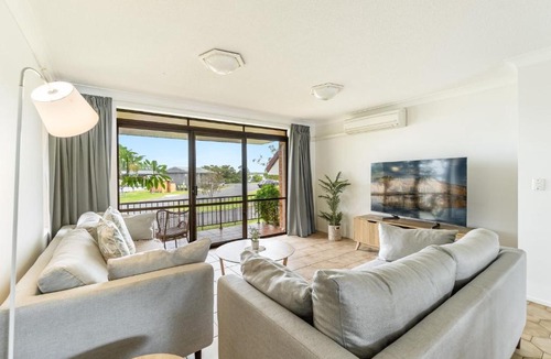 Iluka Apartment | Camawood - Unit 5 Wake Up to Clarence River Views