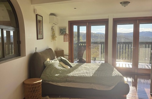 Bonogin House | Carrington cottage. Acreage charm home looking for 6 month stay.
