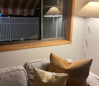 Burleigh Waters House | Casa Al Mare- family and pet friendly, close to everything