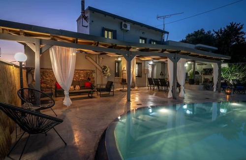 Vatolakkos Villa | Casa Del Miele, private pool, BBQ, mountain view.