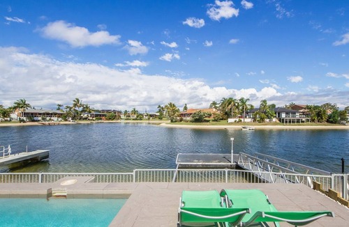 Mermaid Waters House | Castaways on the Gold Goast