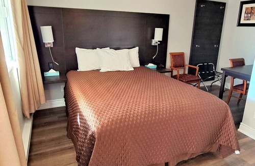 Goderich Hotel | Cedar Lodge Motel