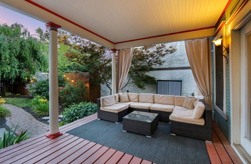 Weinland Park House | Charming 3BR w/Hot Tub + Garden | Near OSU + More