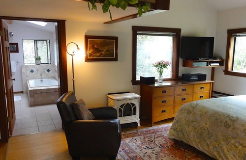 Mendocino Cottage | Charming CasparCottage Waterfall in the Redwoods
