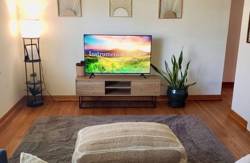Camp Hill House | Charming Room in a shared house with AC in Camp Hill for a cozy getaway