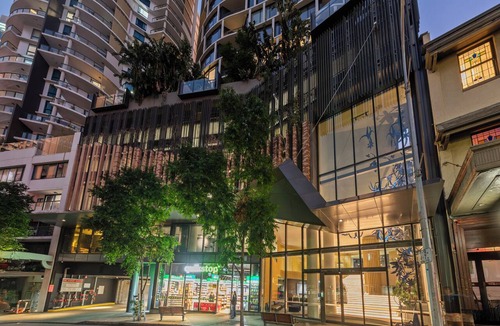 Brisbane Central Business District Apartment | City-View Apartment in Spire w/Pool & Gym