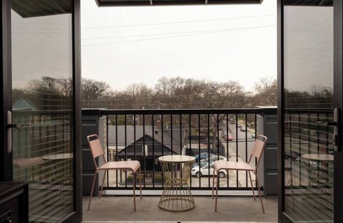 12 South Apartment | Coffee Shops, Restaurants, Bars, Salons and Boutiques, just steps away.