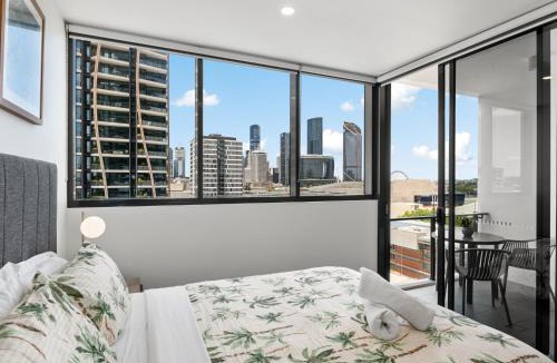 South Brisbane Apartment | Convenient to ALL Urban Living by Private Host