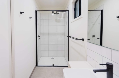 Oxenford Hotel | Coomera Lodge Hotel