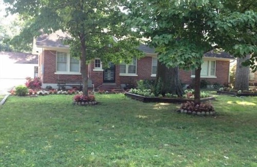 Ellendale House | Country Living in the City, Relax!