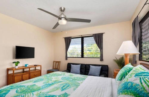 Kona Palisades Apartment | Cozy 2Bedroom with Relaxing Ocean Views and A/C