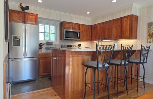 Manchester Center House | Cozy 3 Bedroom Condo in the Heart of Manchester VT