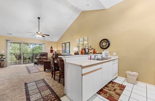 Branson Condo | Cozy Condo In the Heart of Branson! This Unit is Perfect for a Relaxing Vacay