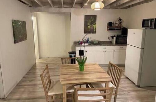 Nanawale Estates Apartment | Cozy Jungle Getaway – 1BR/1BA with Optional Car Rental