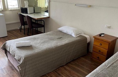 Grafton Hotel | Crown Hotel Motel