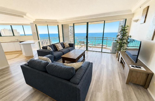 Surfers Paradise Apartment | Crown Towers