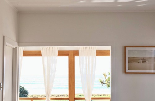 North Creek Apartment | Cupola - Ocean views of Lennox head. Above award winning restaurant, Shelter.