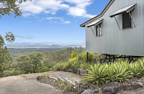 Kobble Creek Cottage | Currawong Cottage Hill Top