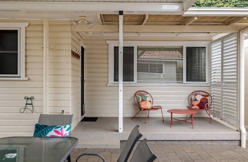 South Toowoomba House | Cute & Cuddly - Somerset Cottage