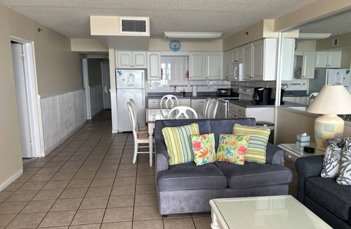 North Ocean City Condo | Direct Oceanfront Condo on 11th Floor with Amazing views of Ocean and Bay