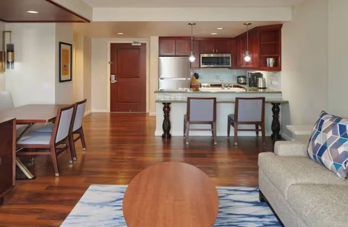 Waikiki Resort | Discover Island Paradise at the Grand Waikikian by Hilton – 1 Bedroom City View