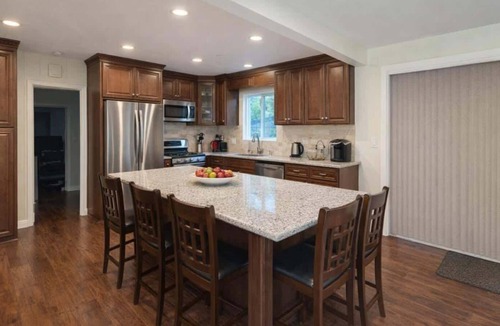 Anaheim Resort House | Disneyland Tropical Retreat 4BR 4BA, Pool/Hot Tub