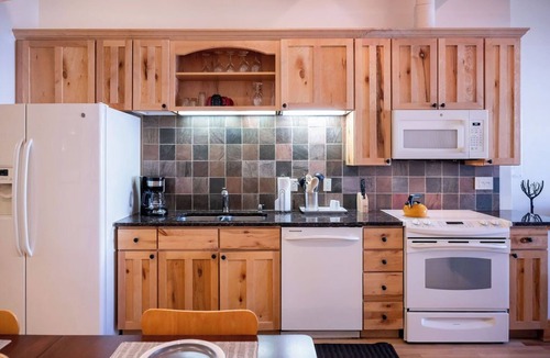 Estes Park Condo | Downtown Luxury Loft- Enjoy the Mountains in the Heart of Downtown Estes Park