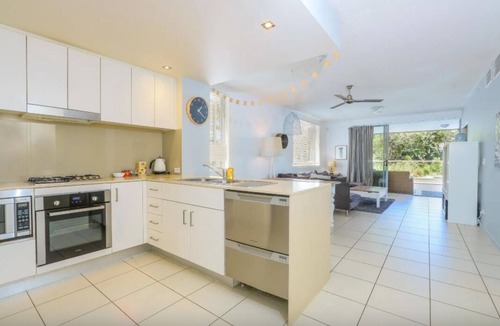 Casuarina House | Drift South Swim Up Oasis - Unit 1
