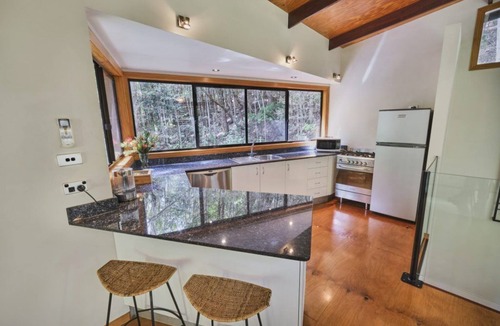 Smiths Creek Cabin | Ecoasis Mami Wata Retreat