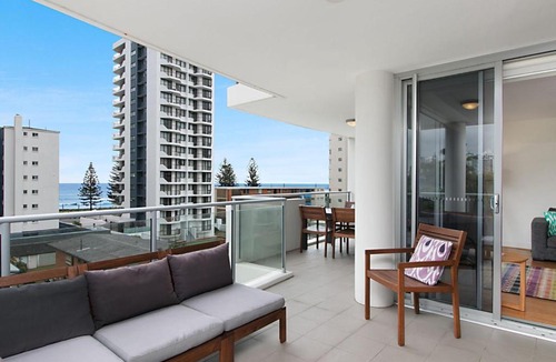 Coolangatta Apartment | Eden Apartments Unit 502