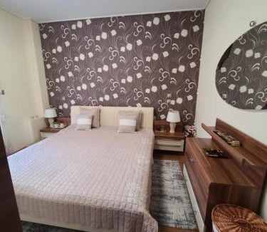 Maniakoi Apartment | Effis Home Kastoria - Comfort and Serene Environment