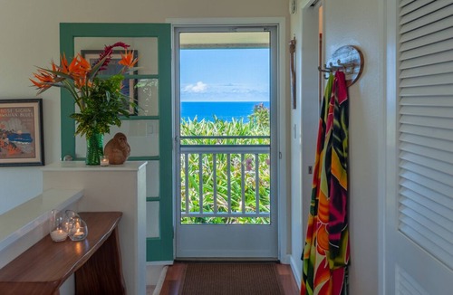 Princeville House | Elegant Tropical Villa w/Ocean & Mountain Views - Walk to Beaches & Dining!