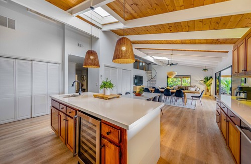 Kailua-Kona House | Entire Gated Estate w/Lap Pool Ocean View AC in DT Kona