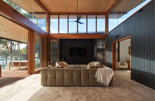 Gold Coast House | Escape to a private boutique retreat on South Stradbroke Island