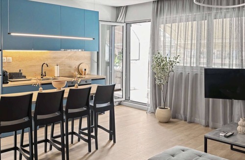 Thessaloniki City Centre Apartment | Estia Premium Apartments - Valouritou 52 Sqm2 Apartment