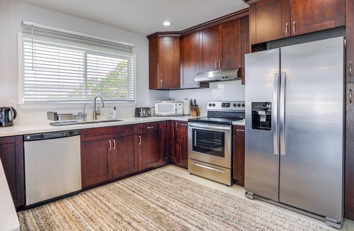 Ewa Apartment | Ewa Beach Apartment ~ 1 Mi to Puʻuloa Beach Park!