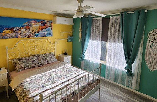 Wivenhoe Pocket Other | Family Home on Acreage Along the Brisbane River. hosts up to 6 Adults + 1 Child