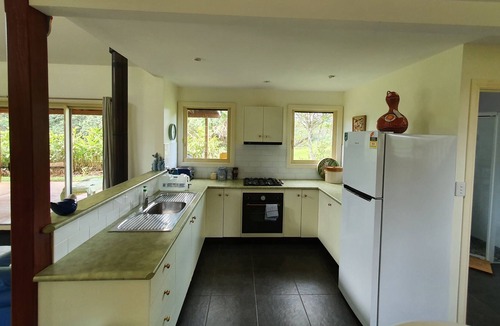 Lillian Rock House | Farm Stay at Lillian Rock the entire building